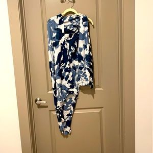 White and Blue Scarf